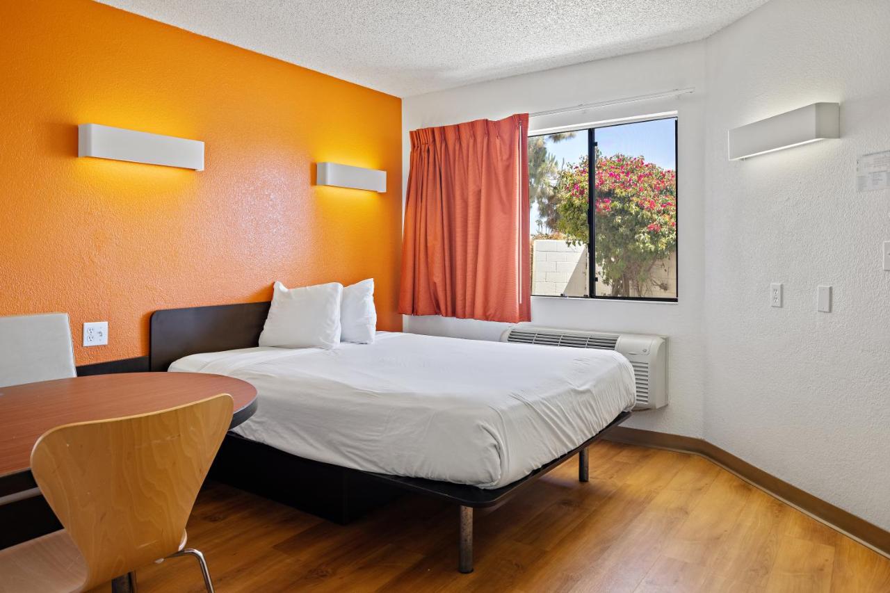 Carlsbad Village Inn Esterno foto