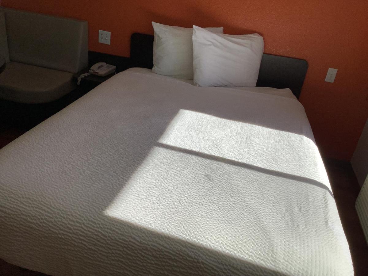 Carlsbad Village Inn Esterno foto