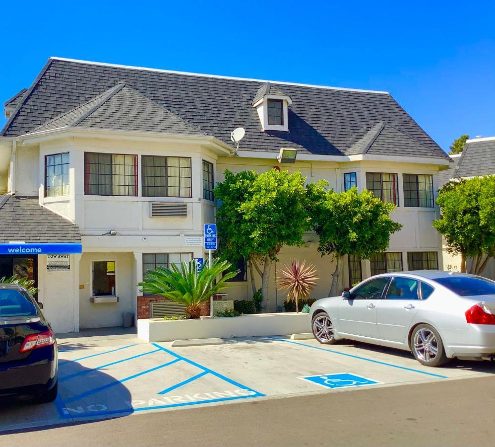 Carlsbad Village Inn Esterno foto